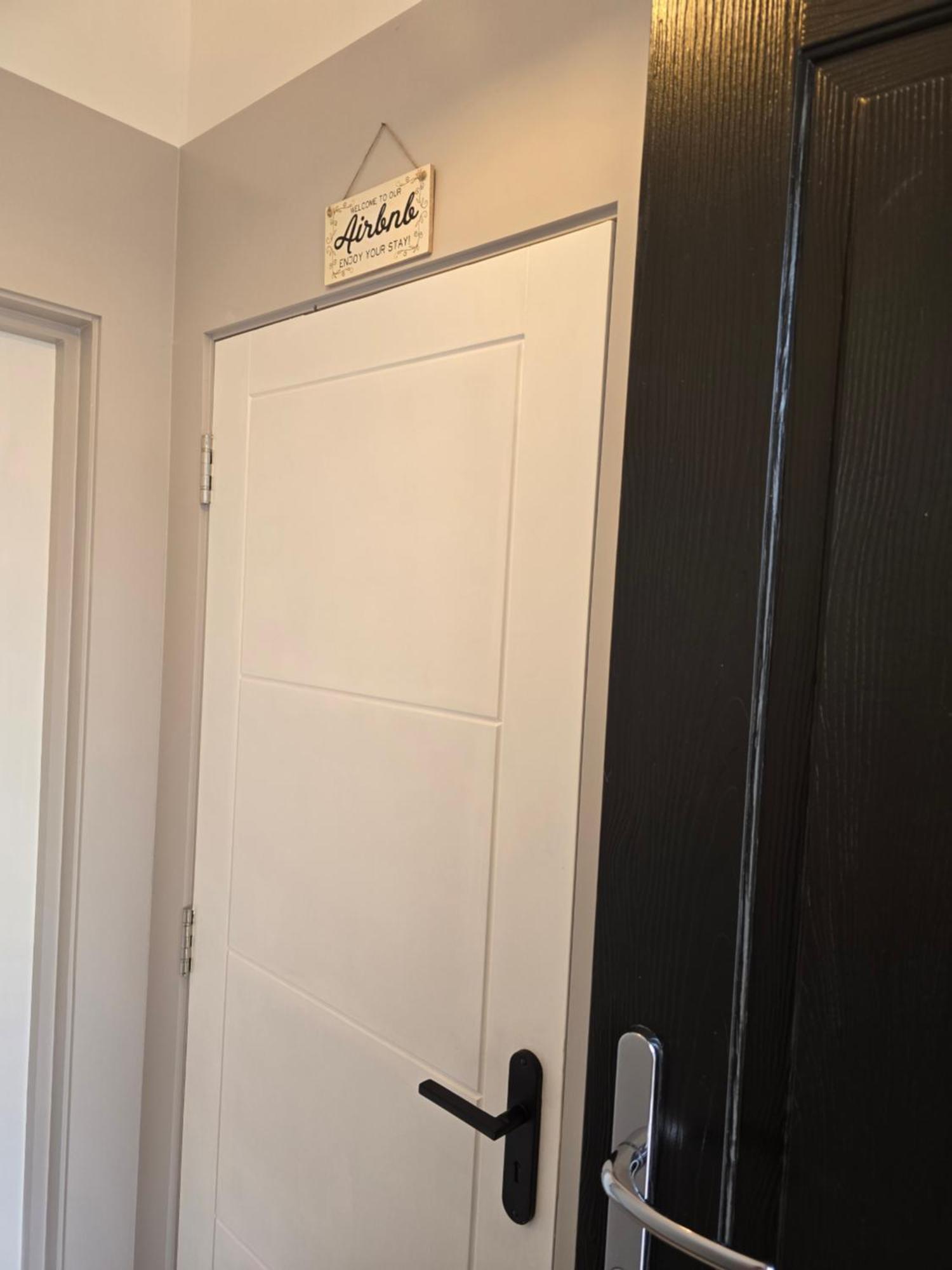 Guest house Double With Ensuite Bathroom