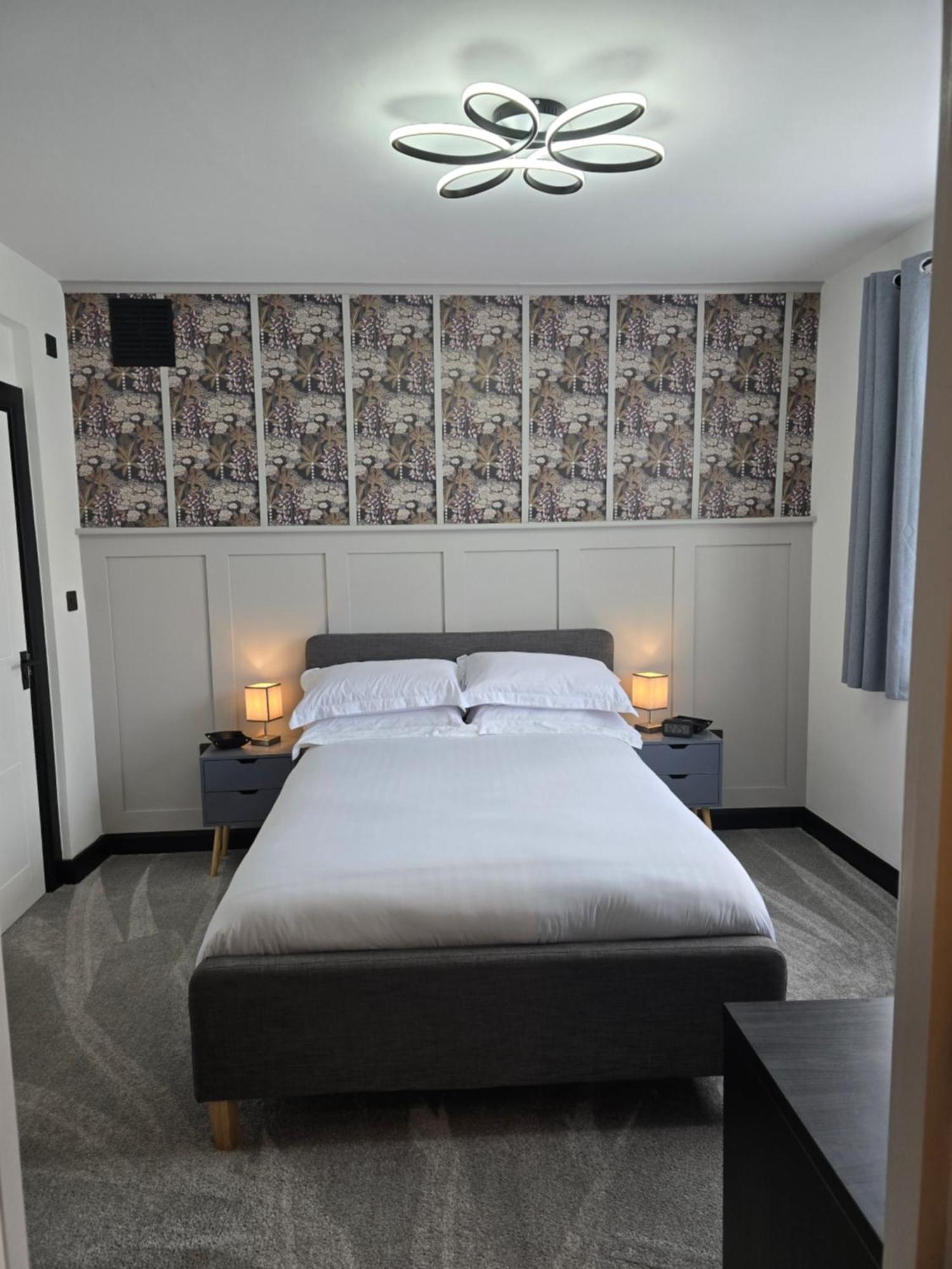 Double With Ensuite Bathroom *